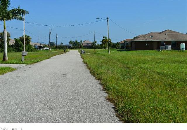 2nd image of 519 NW 25th Pl