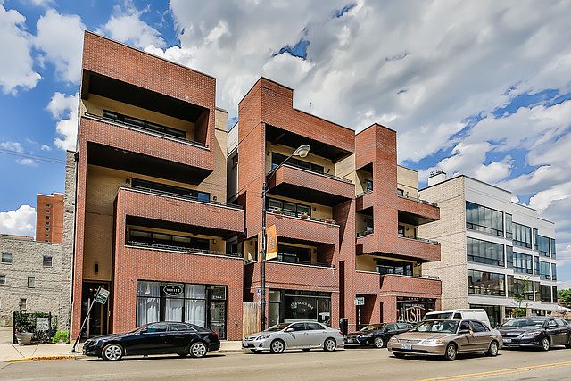 1st image of 1414 W Chicago Ave #3