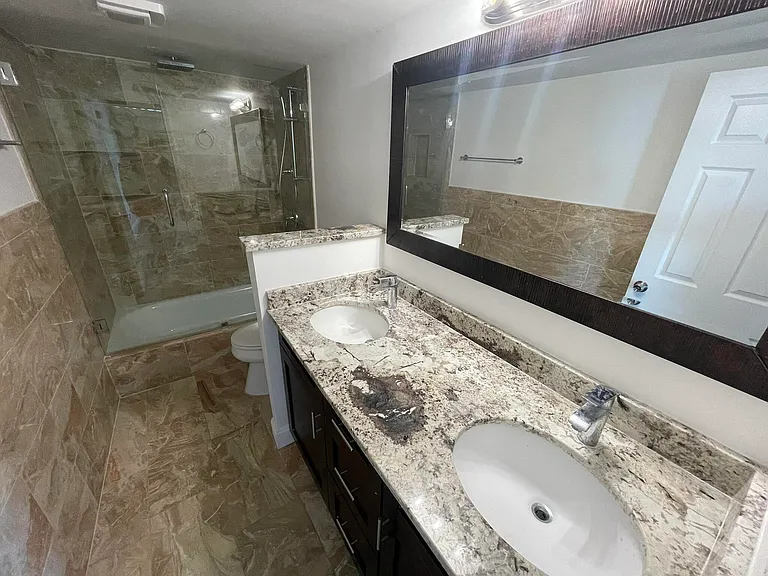 5200 N Flagler Dr #2004 — Photo 11