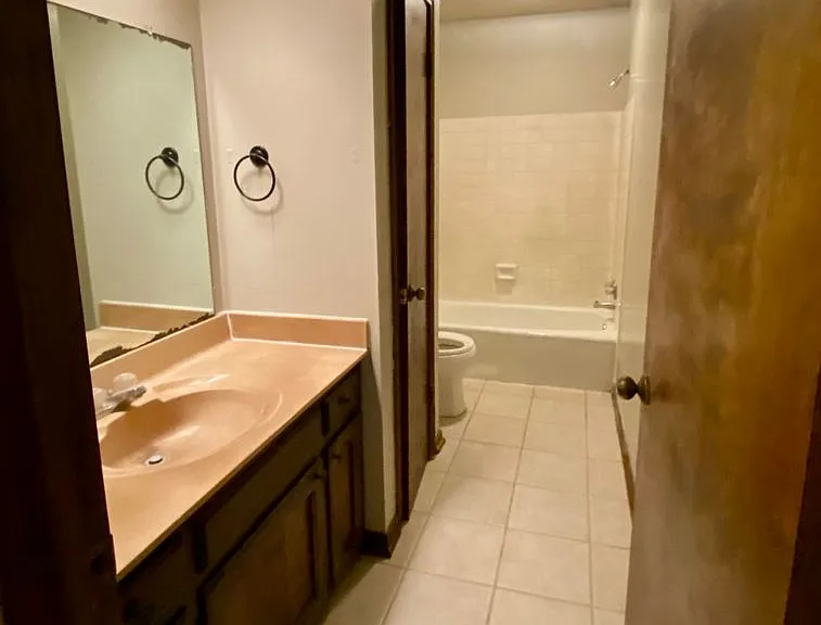 1331 Knollhaven Dr — Photo 8