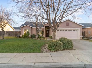1750 Escalon Ave, Clovis, CA 93611