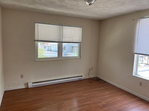 2nd image of 7 N 4th St APT 5