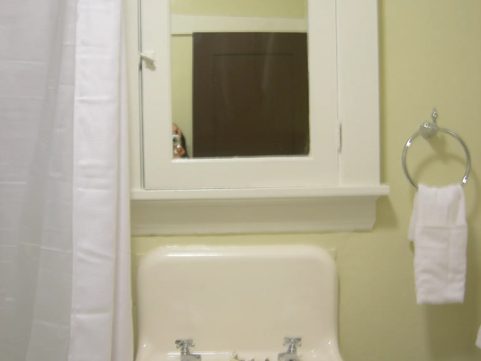 California Apartments — Photo 4