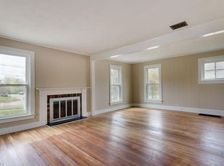 11584 Lakeview Rd, Chardon, OH 44024