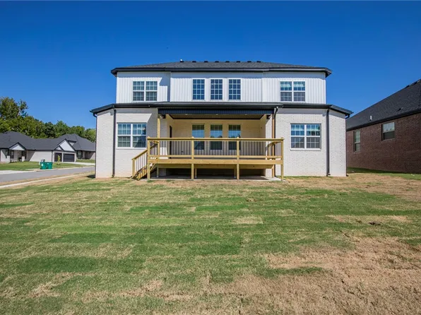 621 Merryfield St, Bentonville, AR 72713