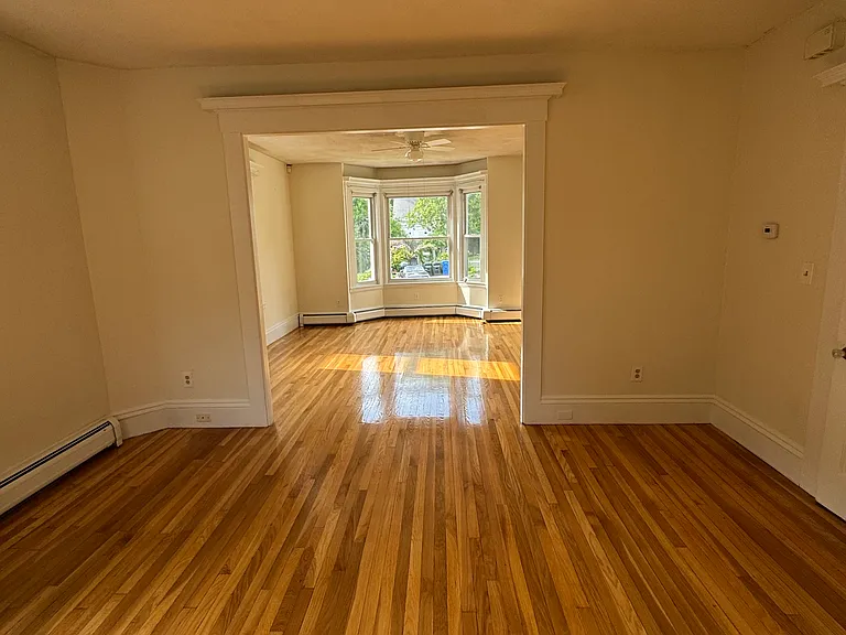 28 Avon St #1 — Photo 4