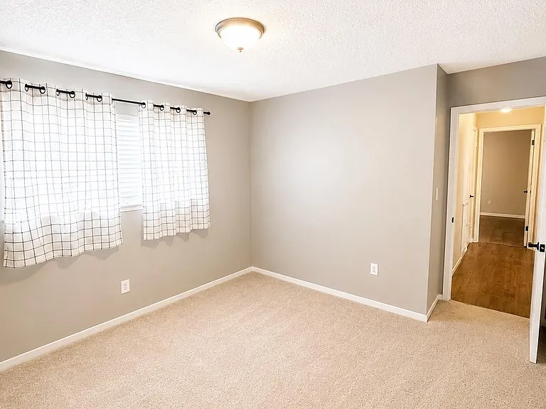 2239 Highland Hills Dr — Photo 26