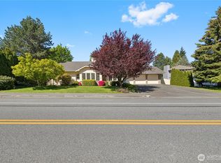 415 N Waugh Rd, Mount Vernon, WA 98273