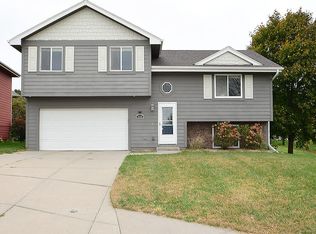4820 Oneida Cir, Council Bluffs, IA 51503