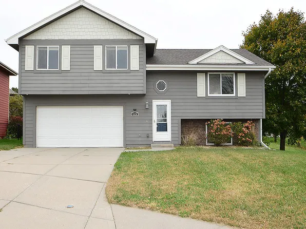 4820 Oneida Cir, Council Bluffs, IA 51503