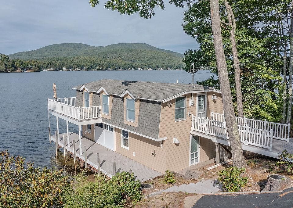 2nd image of 36 Lionel Terrace
