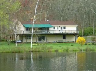 11 Frogs Hollow Rd, East Lyme, CT 06333