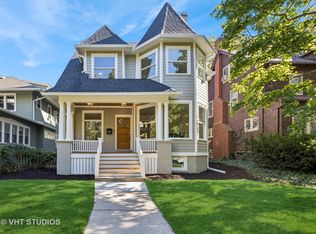 1039 Maple Ave, Evanston, IL 60202