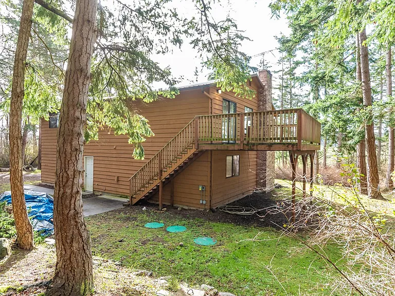 1601 McKinnon Dr — Photo 27