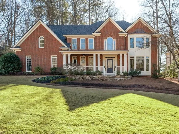 3981 Glenhurst Dr SE, Smyrna, GA 30080