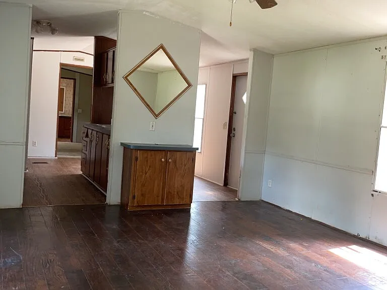 48 Claridge Ct — Photo 7