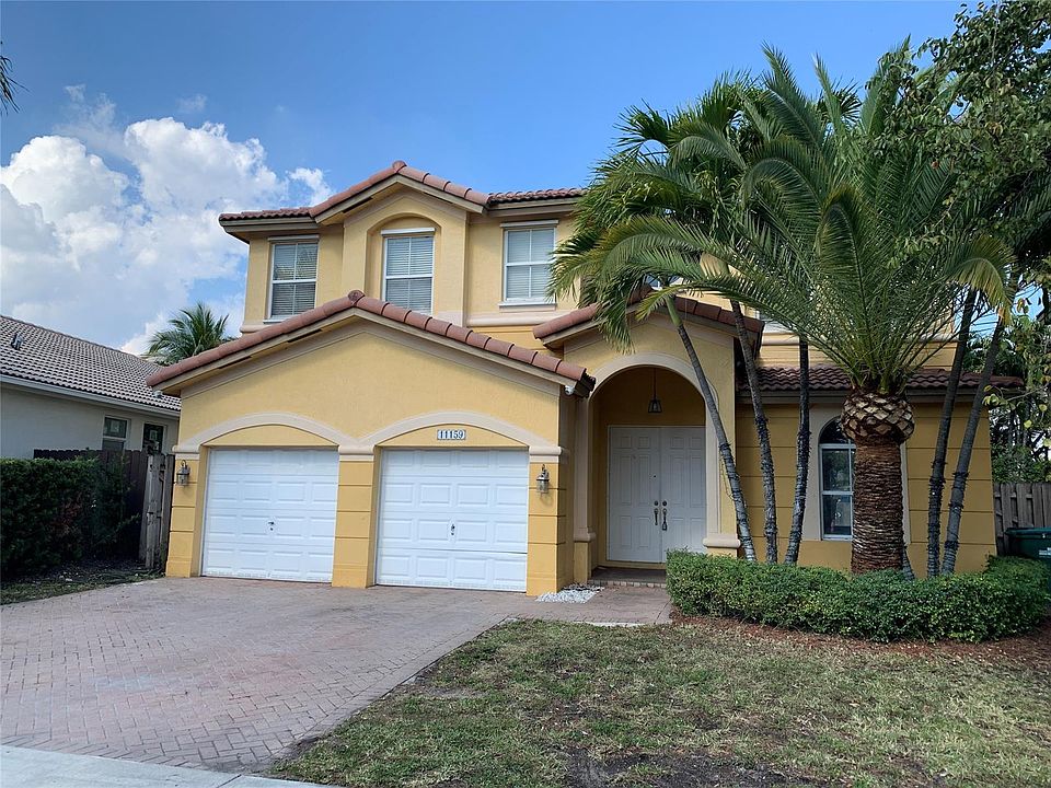 1st image of 11159 NW 80th Ln