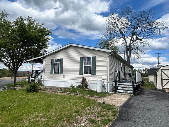 3rd image of 6 Ahearn Dr