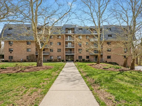 65 Commons Dr Unit 506, Shrewsbury, MA 01545