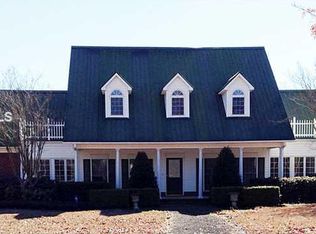 241 Cockadoo Farm Rd, Reevesville, SC 29471