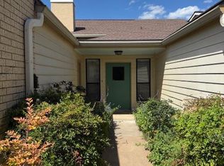 405 Summit Cir, Fredericksburg, TX 78624