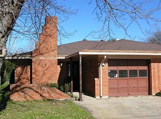 323 Lake Park Rd, Lewisville, TX 75057
