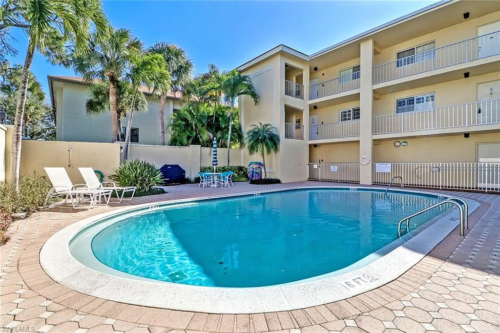 2 bed, 2.0 bath, 1256 sqft, $7,000 — Photo 4