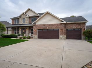 2811 Vrooman Ct, Bloomington, IL 61704