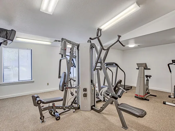 Scenic Pines Apartments