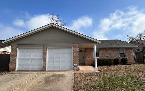 4700 Clendon Way Photo 1