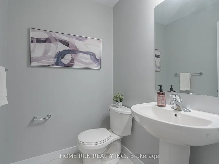 271 Ketchikan Cres — Photo 5