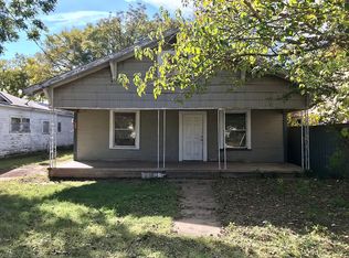 108 Sherman St, Nocona, TX 76255