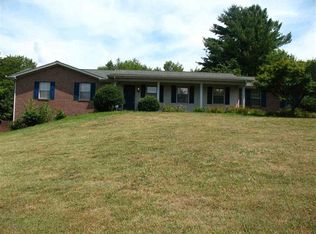 1569 Laurel Hills Cir, Jefferson City, TN 37760