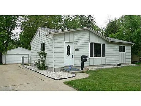 3500 Churchill Ave photo 1