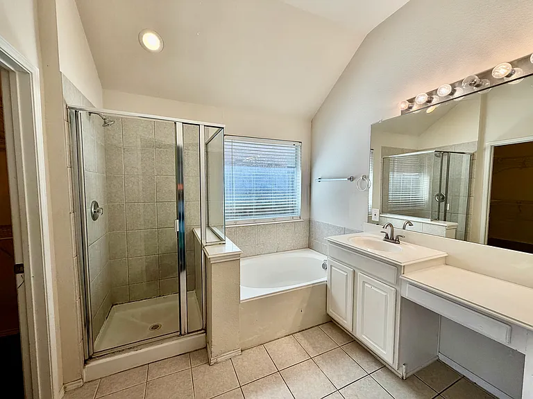 8520 Ontario Dr — Photo 15
