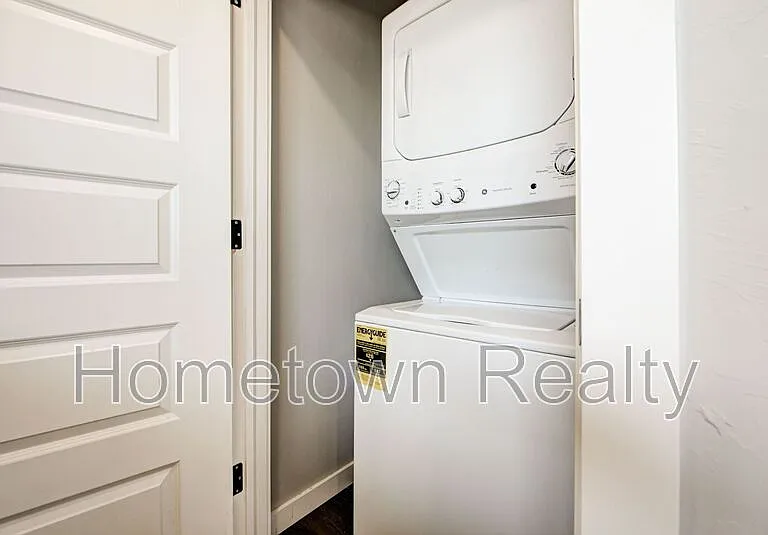 8921 NW 109th Ter — Photo 29