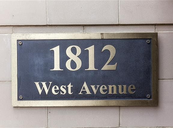 4th image of 1812 West Ave Suite 204