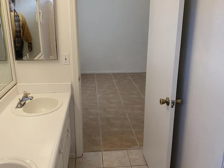 7037 Morales Cir — Photo 7