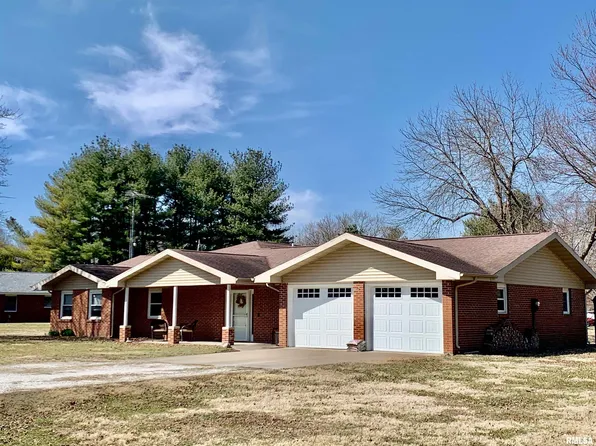 208 Spring Bay Dr, Jacksonville, IL 62650