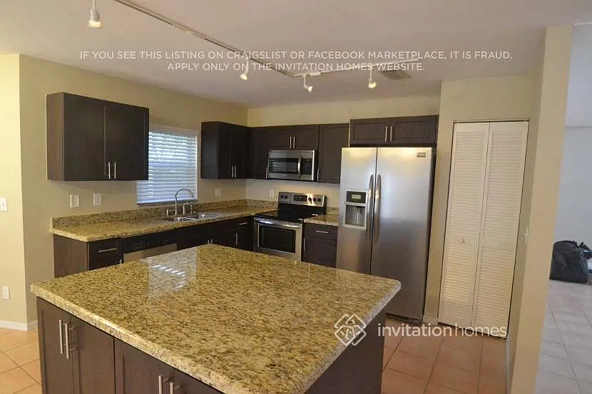 18210 NW 19th St Pembroke Pines, FL 33029 — Photo 4