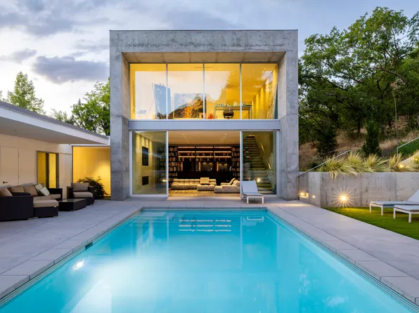 1497 S Devonshire Dr, Salt Lake City, UT 84108