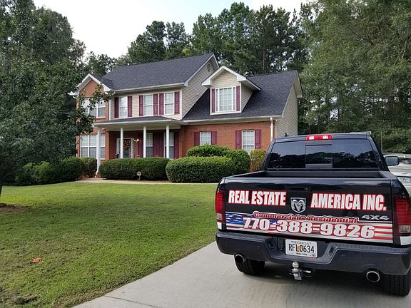 2nd image of 1009 Alexandria Ln