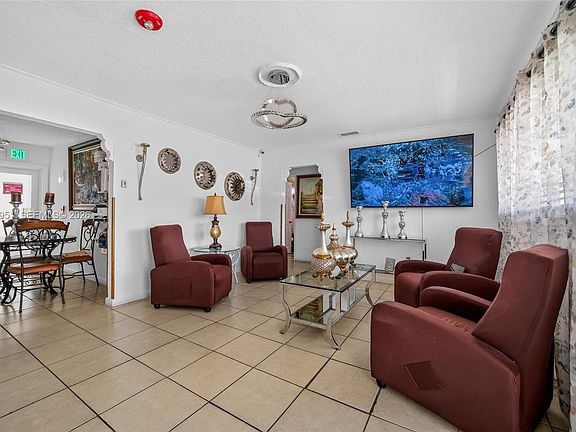 2nd image of 7151 SW 42nd St