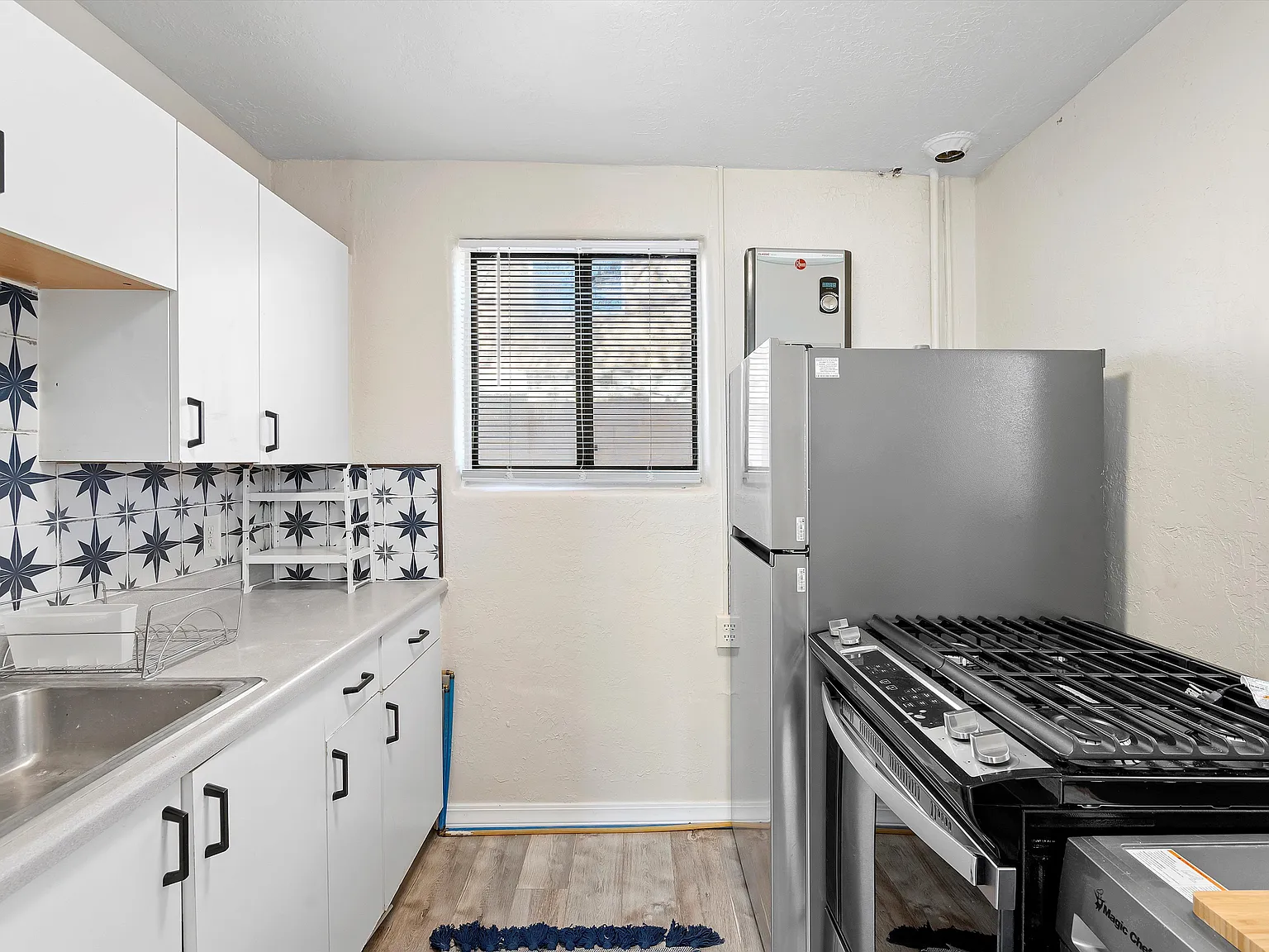 1 bed, 500 sqft, $1,350 — Photo 3