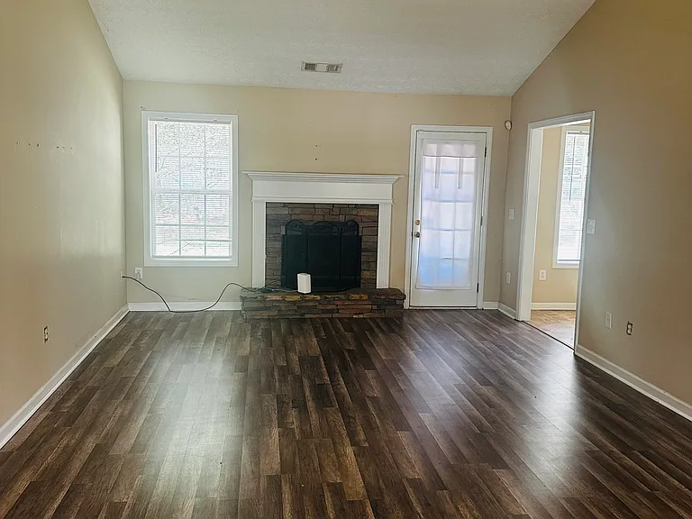 512 Morgans Landing Dr — Photo 6
