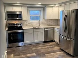 943 Little East Neck Rd, West Babylon, NY 11704