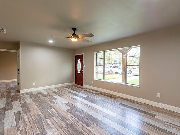 5th image of 2313 Lorilee Dr