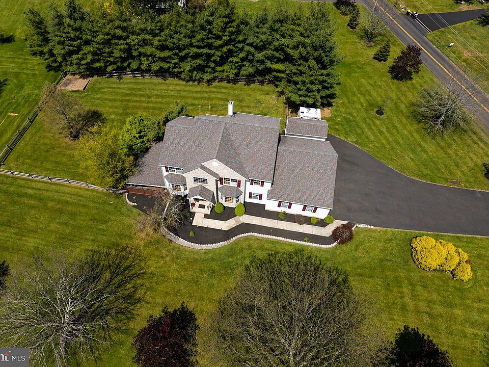 1st image of 1265 Moyer Rd