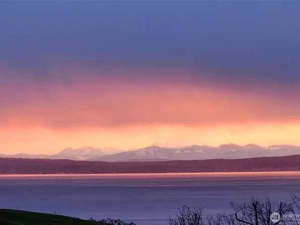 7618 NE Zachariasen Court, Hansville, WA 98340