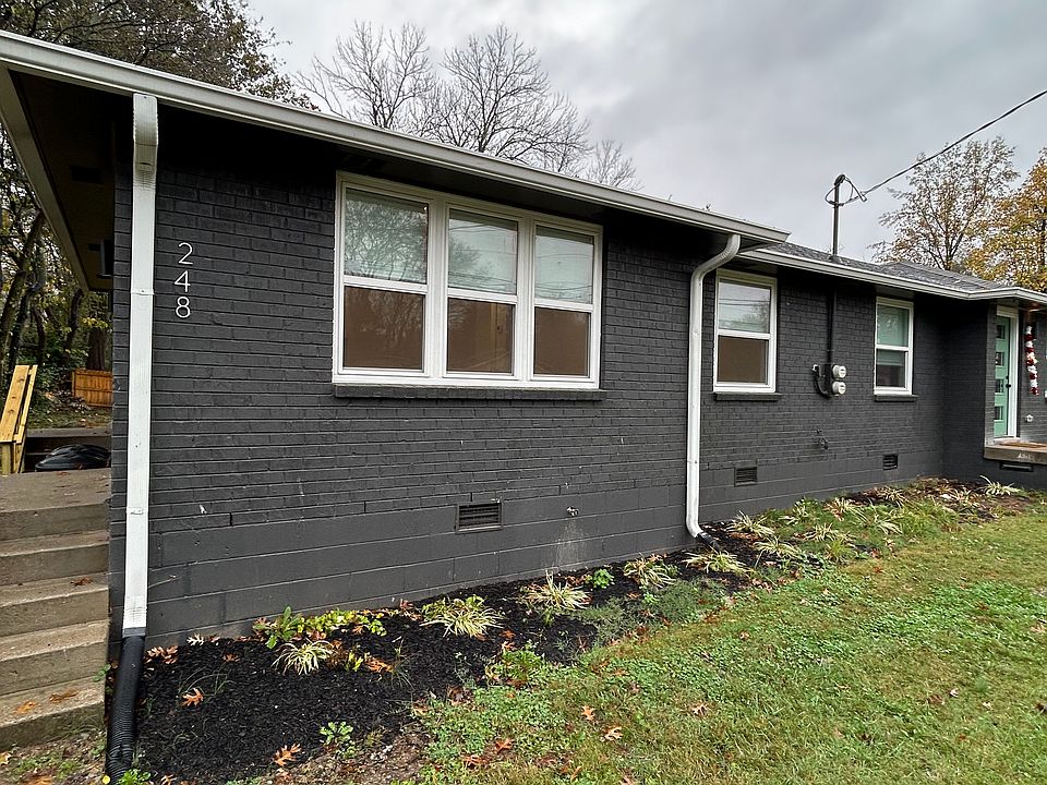 1st image of 250 Harbor Dr #A